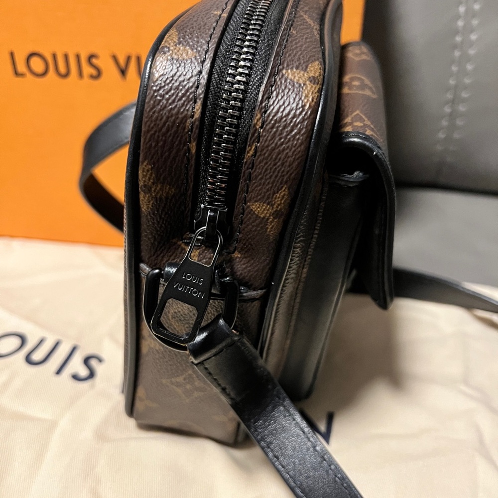 Louis Vuitton Monogram Macassar Christopher Wearable Wallet - Picture 5 of 9